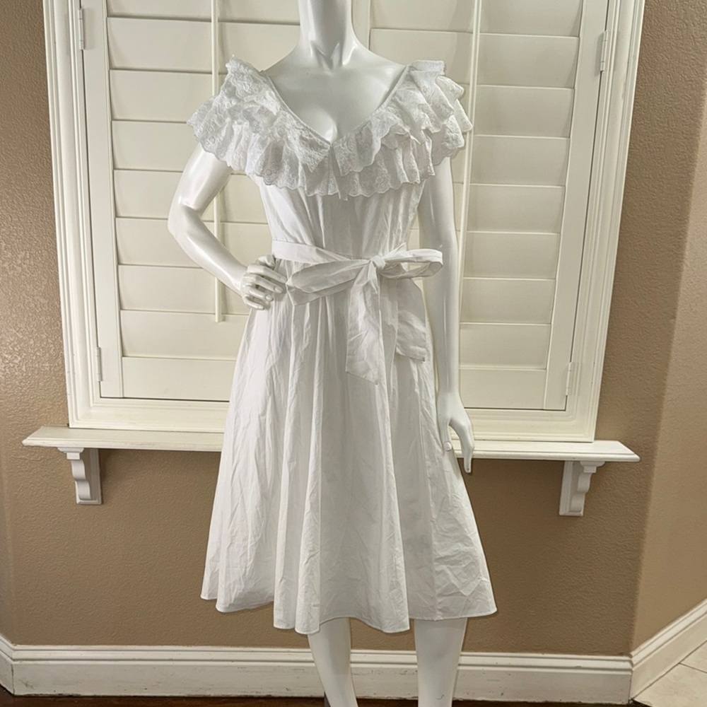 Lost Ink Eyelet Midi Dress